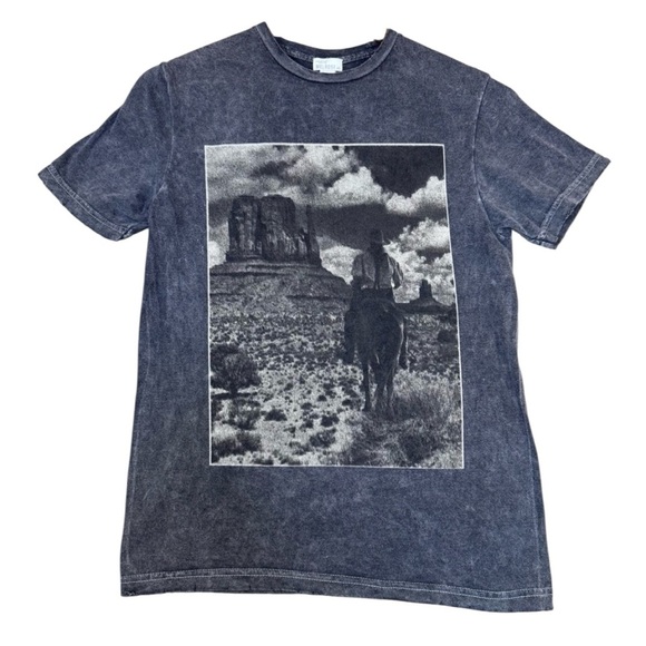 West of Melrose Grey Distressed Western Graphic Cowboy Desert T-Shirt - Picture 1 of 11